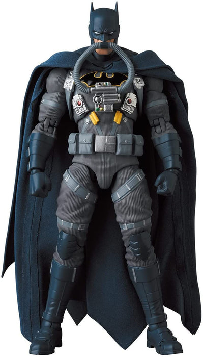 MAFEX Stealth Jumper Batman (Batman: Hush Ver.) Action Figure