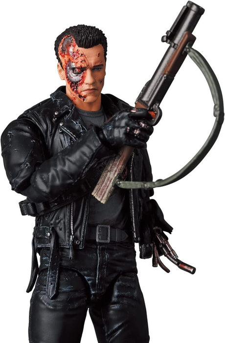 MAFEX Terminator T-800 T2 Damaged Version Action Figure