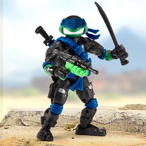 [PREORDER] Teenage Mutant Ninja Turtles x G.I. Joe Leonardo x Snake Eyes | Action Figures | Playmates