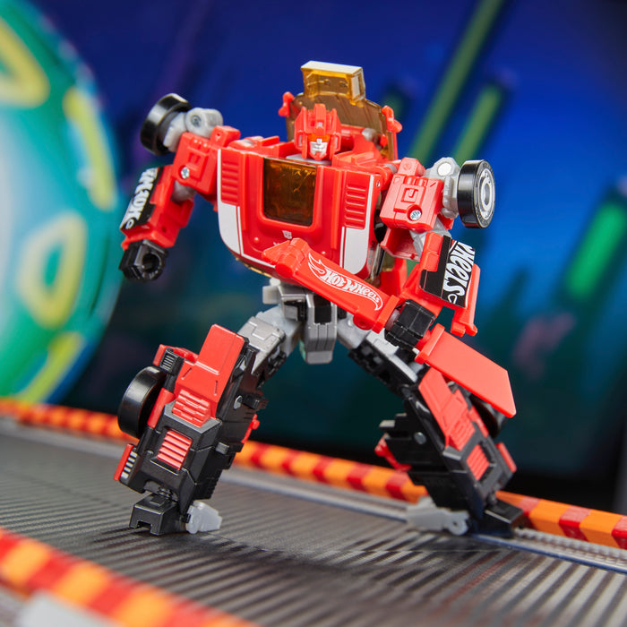 Transformers Collaborative Hot Wheels® x Transformers GT-Scorcher | Action Figure | Hasbro