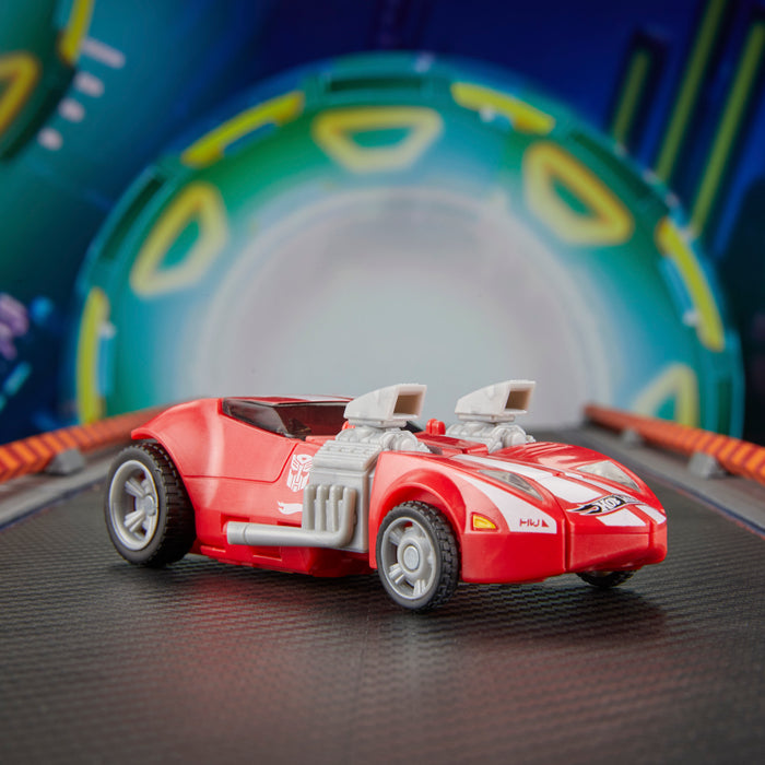 Transformers Collaborative Hot Wheels(R) x Transformers Twin Mill | Action Figure | Hasbro