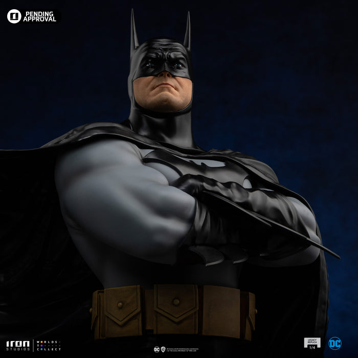 [PREORDER] Batman DC Trinity Quarter Scale Statue