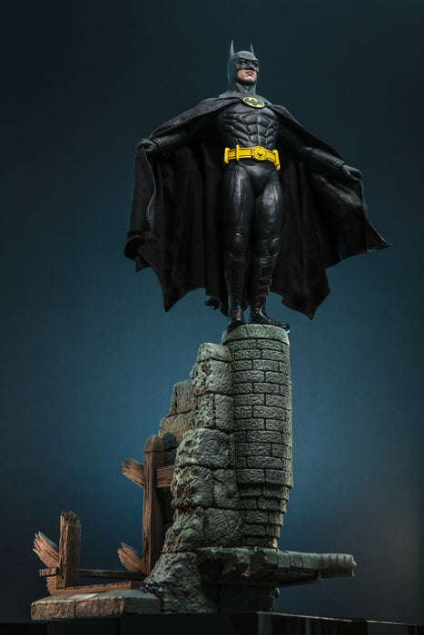 Batman (1989) (Deluxe Version) Sixth Scale Action Figure by Hot Toys (MMS693)