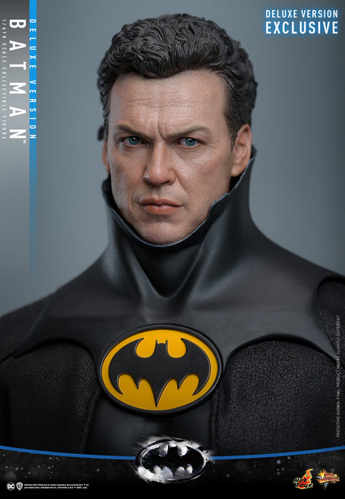 [PREORDER] Batman (Deluxe Version) Sixth Scale Figure