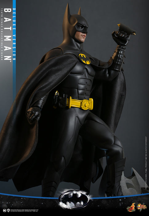 [PREORDER] Batman (Deluxe Version) Sixth Scale Figure