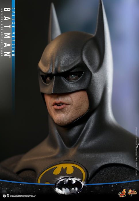 [PREORDER] Batman (Deluxe Version) Sixth Scale Figure