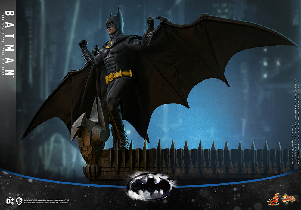 [PREORDER] Batman Sixth Scale Figure