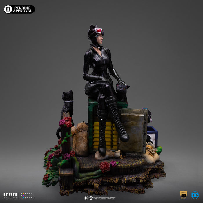 [PREORDER] Catwoman (Gotham City Sirens) Deluxe 1:10 Scale Statue