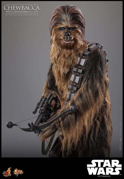 [PREORDER]  Chewbacca™ with Disassembled C-3PO™ Sixth Scale Figure