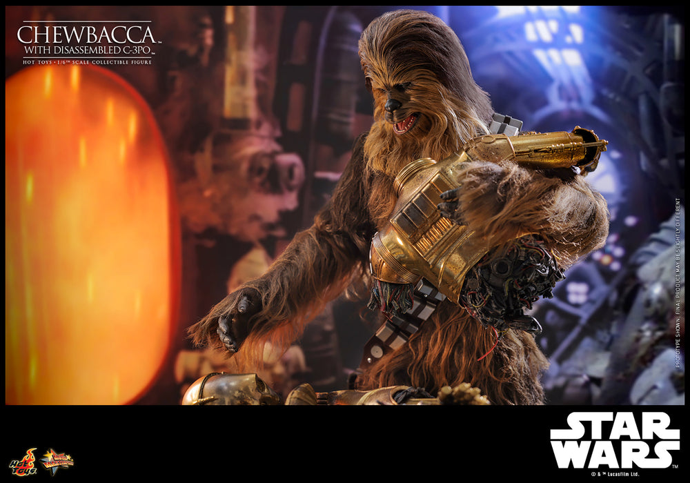 [PREORDER]  Chewbacca™ with Disassembled C-3PO™ Sixth Scale Figure