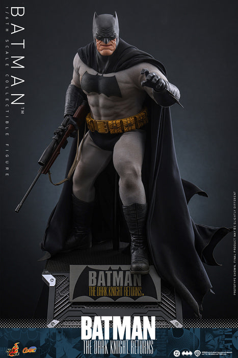 [PREORDER] Batman Sixth Scale Figure