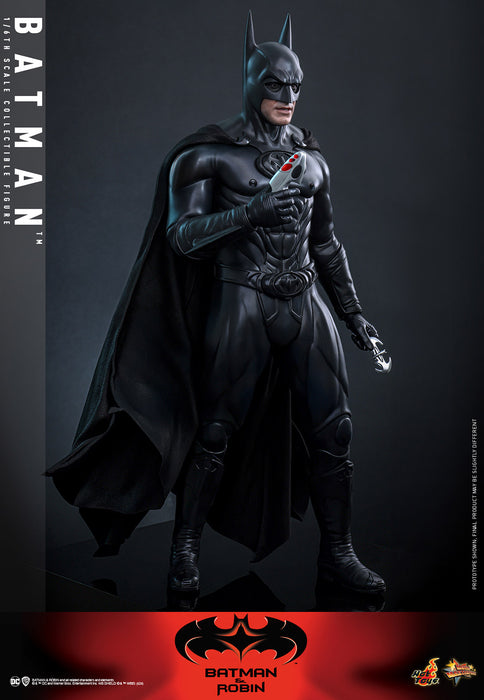 [PREORDER] Batman Sixth Scale Figure