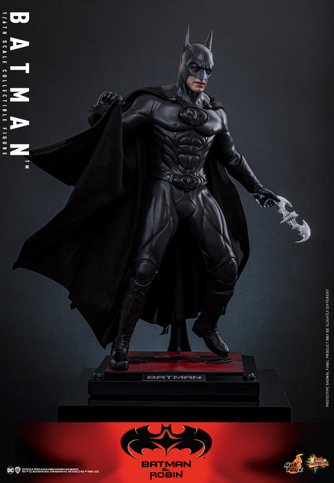 [PREORDER] Batman Sixth Scale Figure