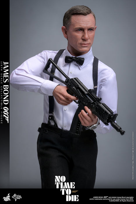 [PREORDER] James Bond Sixth Scale Figure