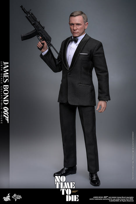 [PREORDER] James Bond Sixth Scale Figure