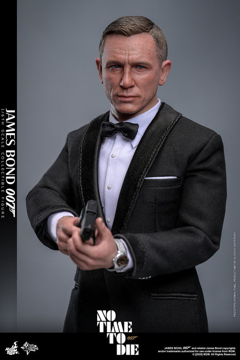 [PREORDER] James Bond Sixth Scale Figure