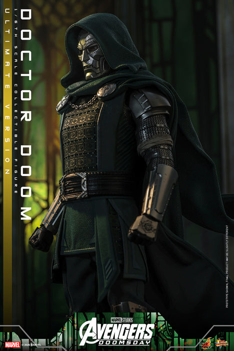 [PREORDER] Doctor Doom MMS907 | Sixth Scale Figure | Ultimate Version