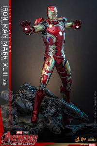 [PREORDER] Iron Man Mark XLIII (2.0) (Deluxe Version) MMS866D81 | Sixth Scale Action Figure | Hot Toys