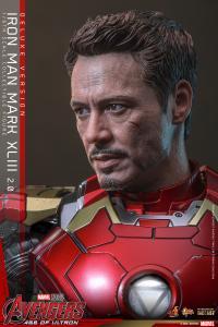 [PREORDER] Iron Man Mark XLIII (2.0) (Deluxe Version) MMS866D81 | Sixth Scale Action Figure | Hot Toys