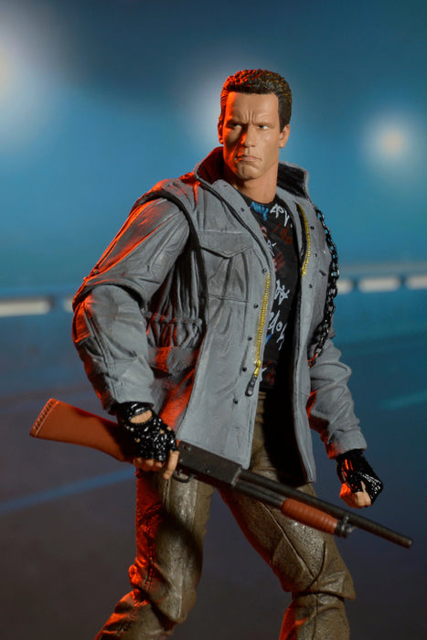 TERMINATOR ULTIMATE T-800 FIG 7" (Tech Noir) | Action Figure | NECA Toys