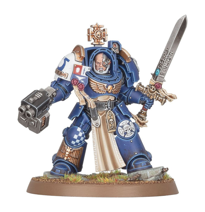 Space Marines: Captain in Terminator Armour | Warhammer 40,000 | Games Workshop