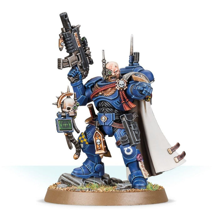 Space Marines Captain in Phobos Armour | Warhammer 40,000 | Games Workshop