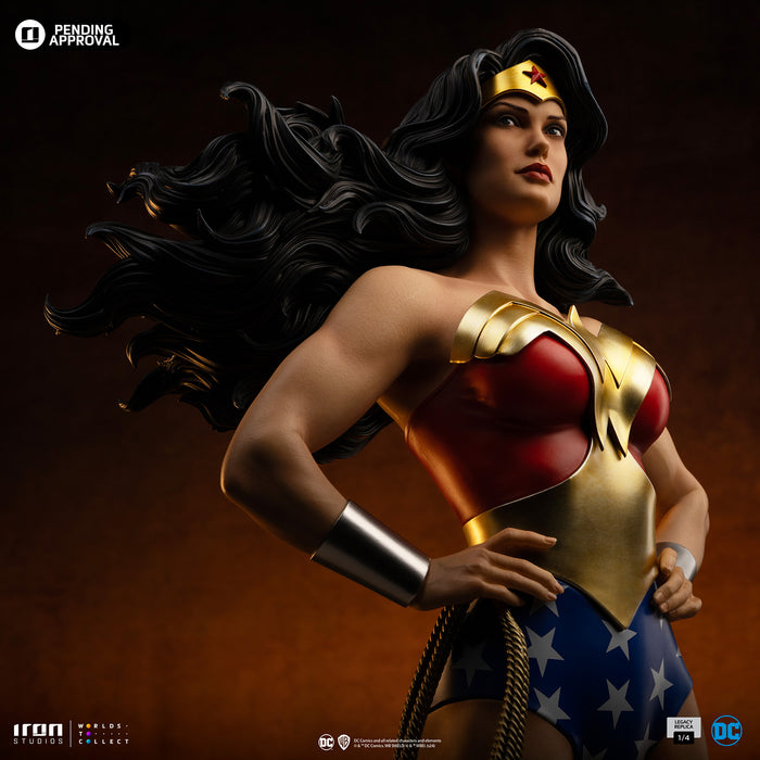 [PREORDER] Wonder Woman DC Trinity Quarter Scale Statue