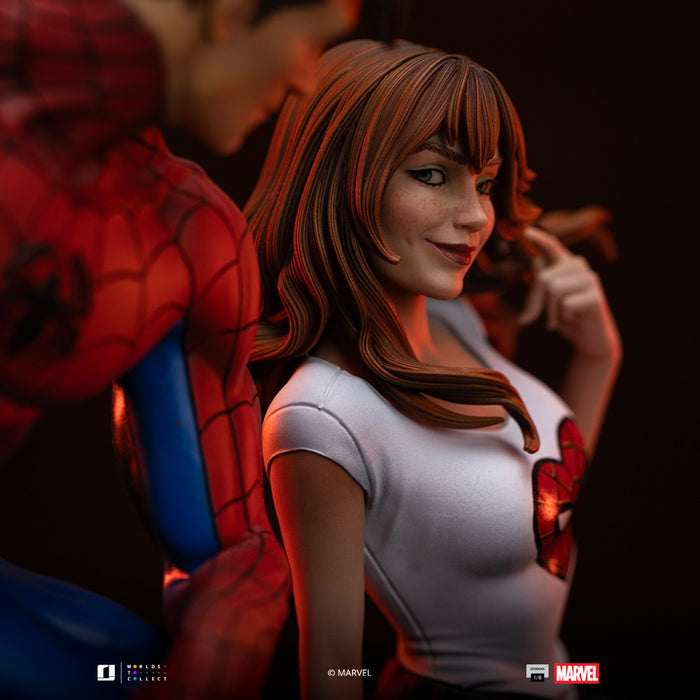 [PREORDER] Spider-Man and MJ Diorama