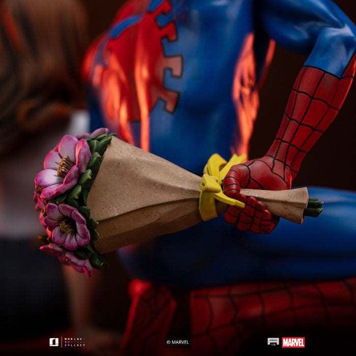 [PREORDER] Spider-Man and MJ Diorama