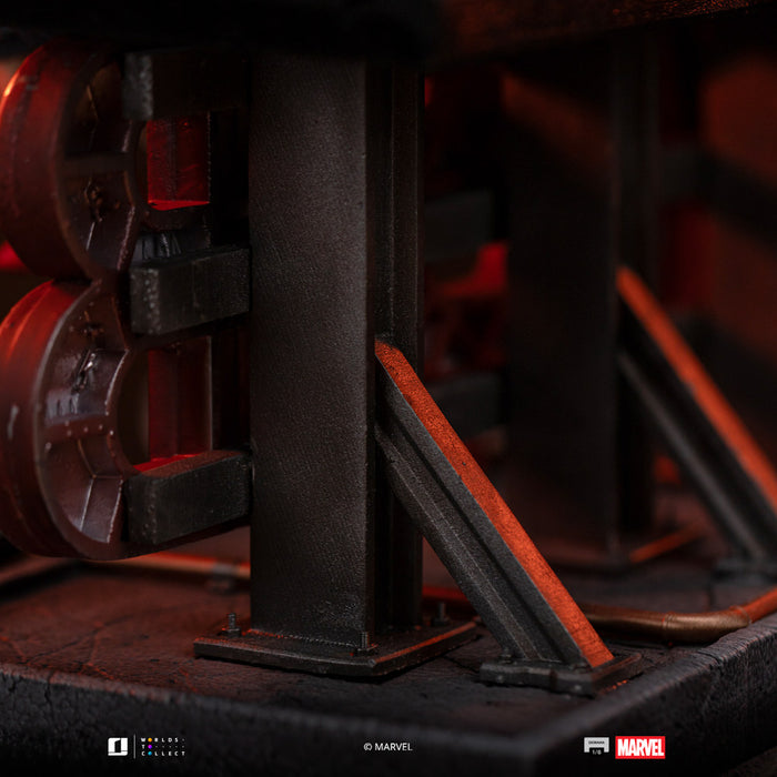 [PREORDER] Spider-Man and MJ Diorama