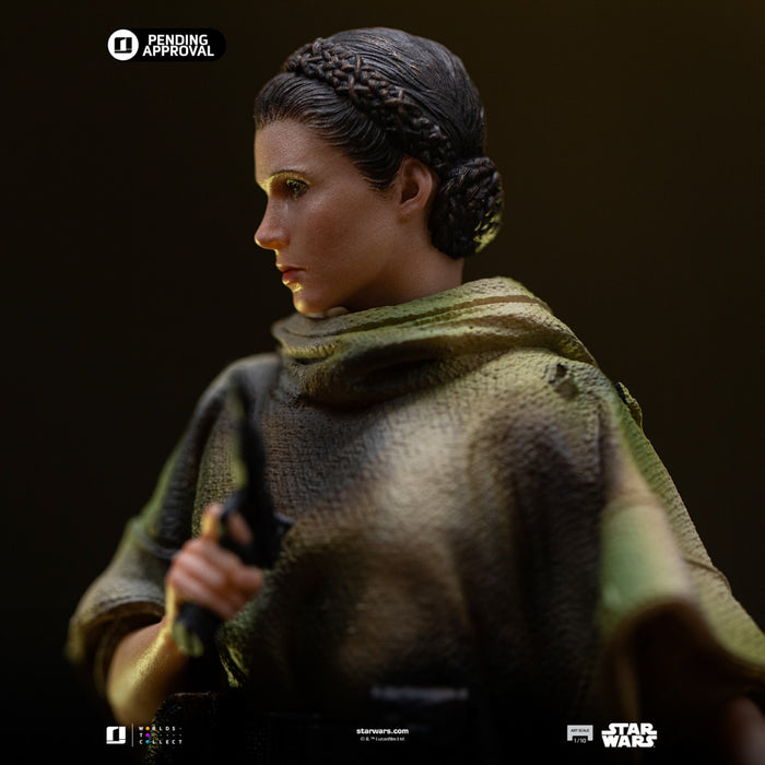 [PREORDER] Leia and Wicket 1:10 Scale Statue