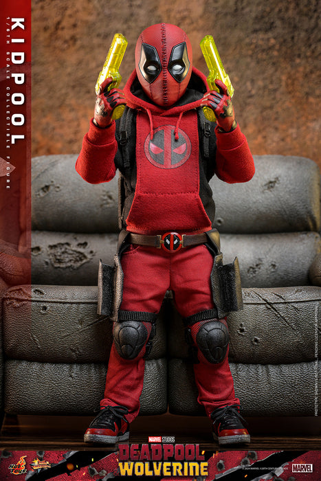 [PREORDER] Kidpool Sixth Scale Figure