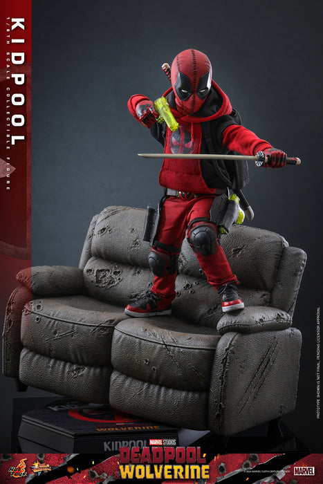 [PREORDER] Kidpool Sixth Scale Figure