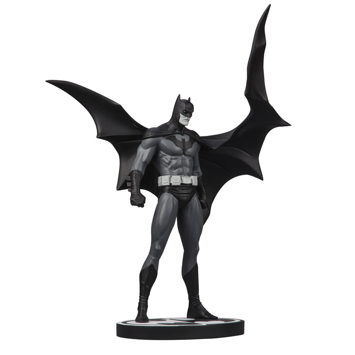 DC DIRECT - BATMAN BLACK & WHITE - BATMAN BY JORGE JIMINEZ (RESIN)