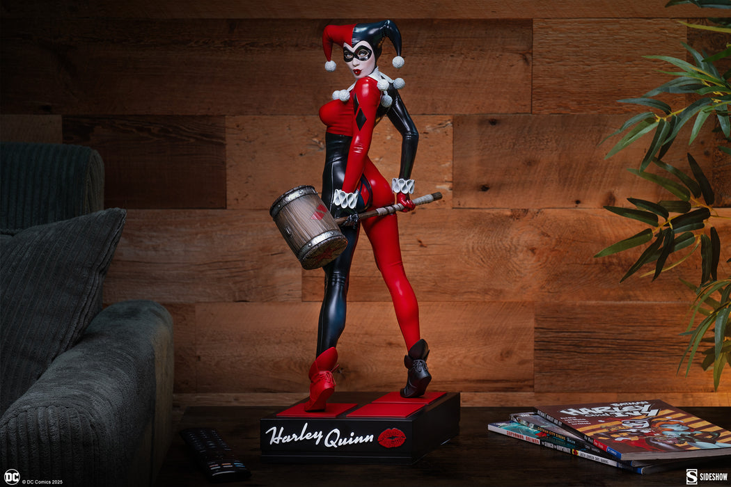 [PREORDER] Harley Quinn™ Premium Format™ Figure