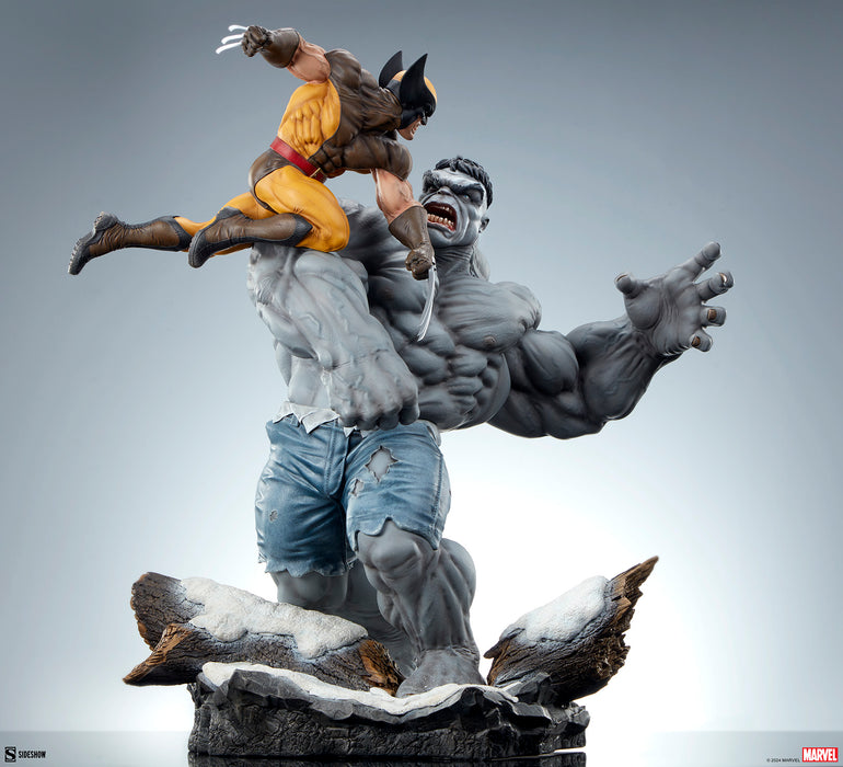 [PREORDER] Grey Hulk vs Wolverine Maquette