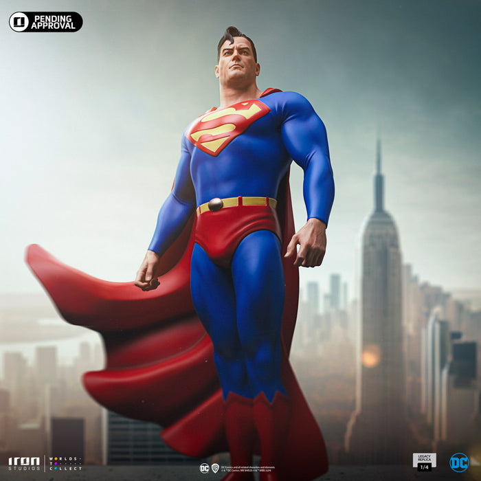 [PREORDER] Superman DC Trinity Quarter Scale Statue