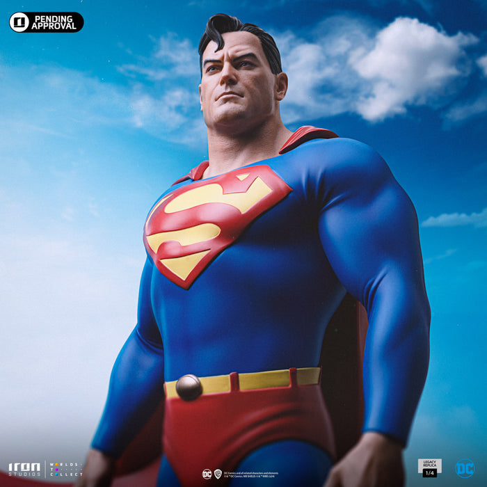 [PREORDER] Superman DC Trinity Quarter Scale Statue