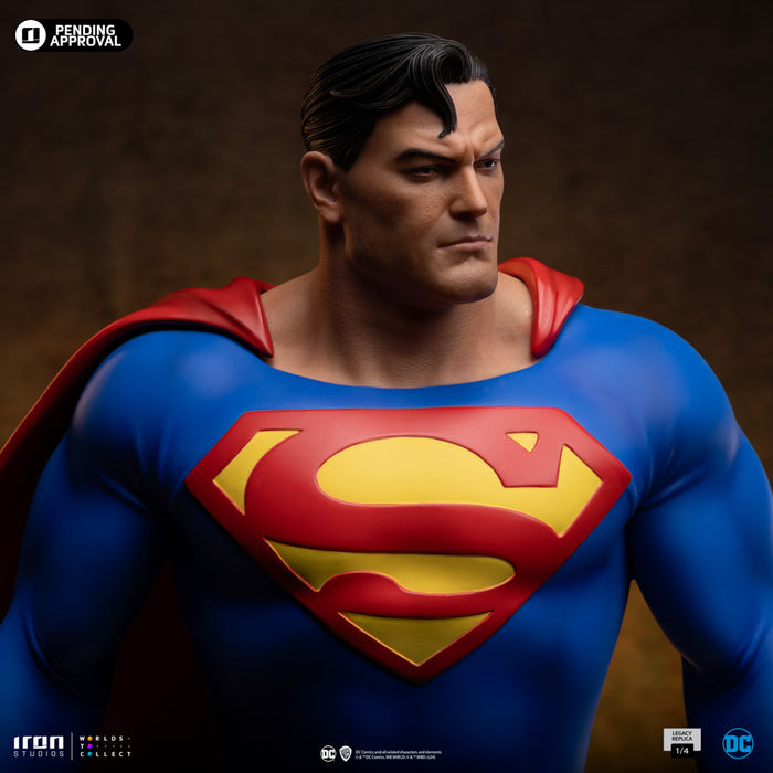 [PREORDER] Superman DC Trinity Quarter Scale Statue