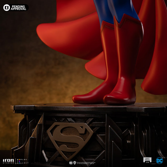 [PREORDER] Superman DC Trinity Quarter Scale Statue