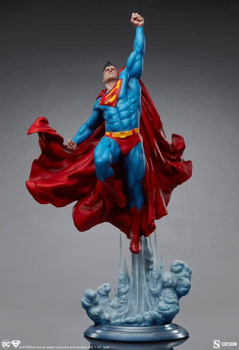 [PRE-ORDER] Superman Premium Format™ Figure