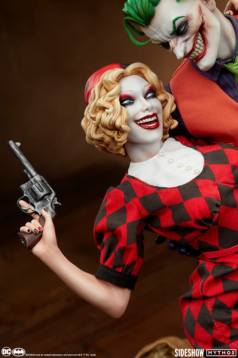 [PREORDER] The Joker and Harley Quinn: Lawless Love Diorama Statue